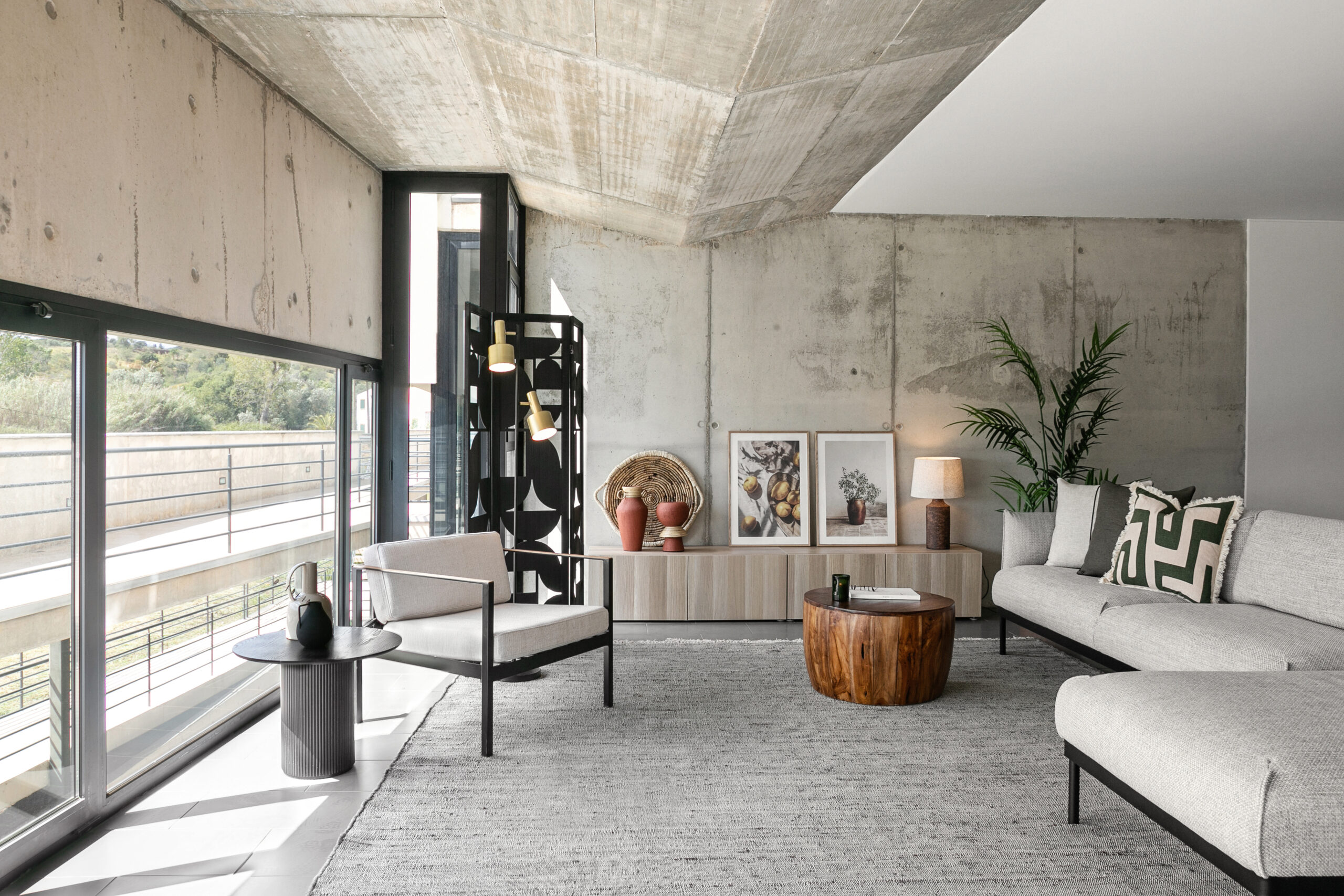 1STAGING_FACTORY_Silves_Five_Bridges_LT21