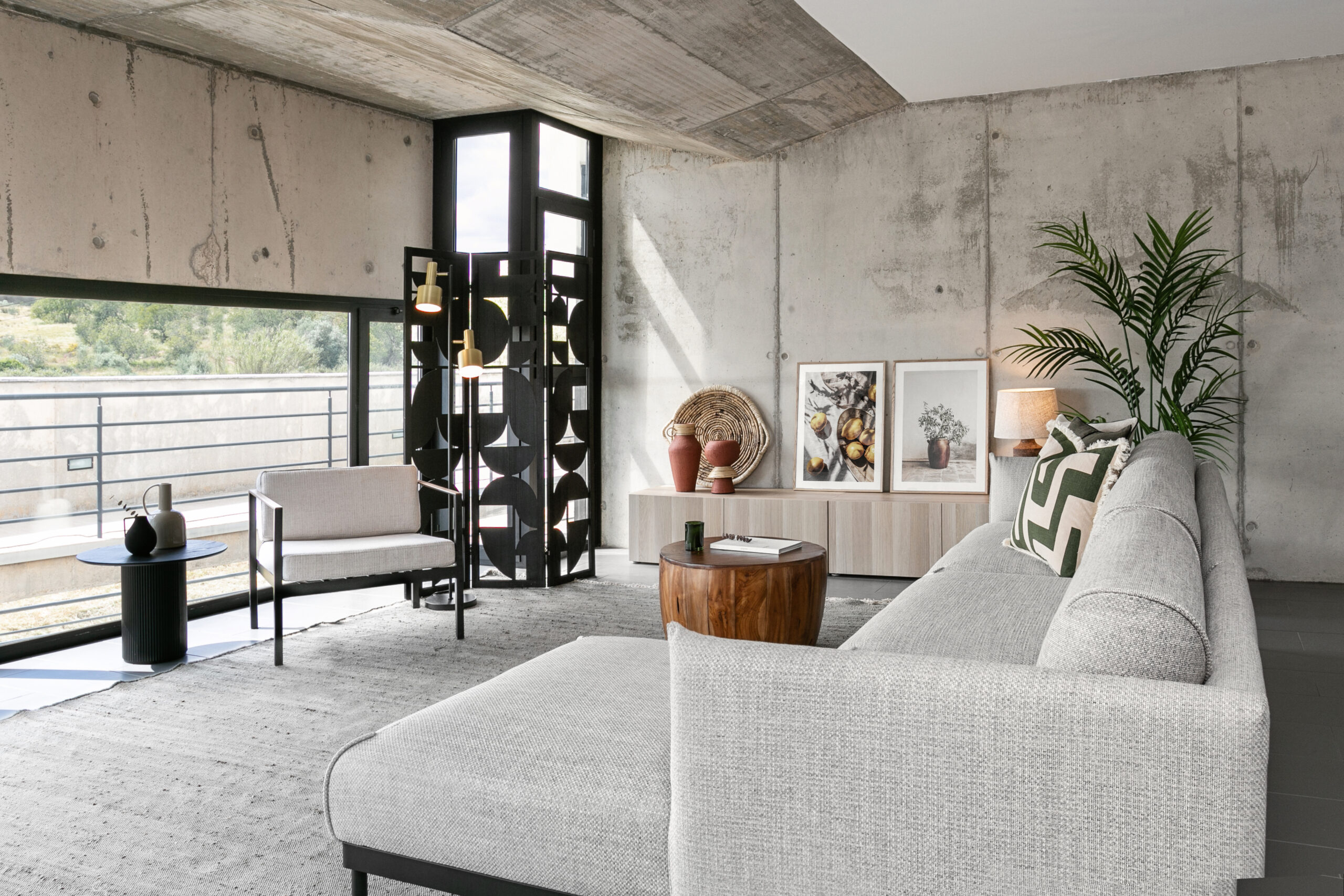 9STAGING_FACTORY_Silves_Five_Bridges_LT21